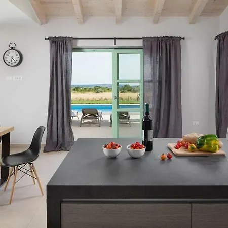 Roko Comfortable Villa Vodnjan